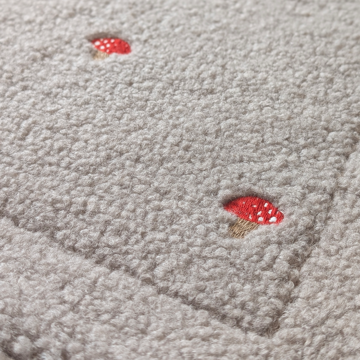 Hundedecke "Mushroom Grove"