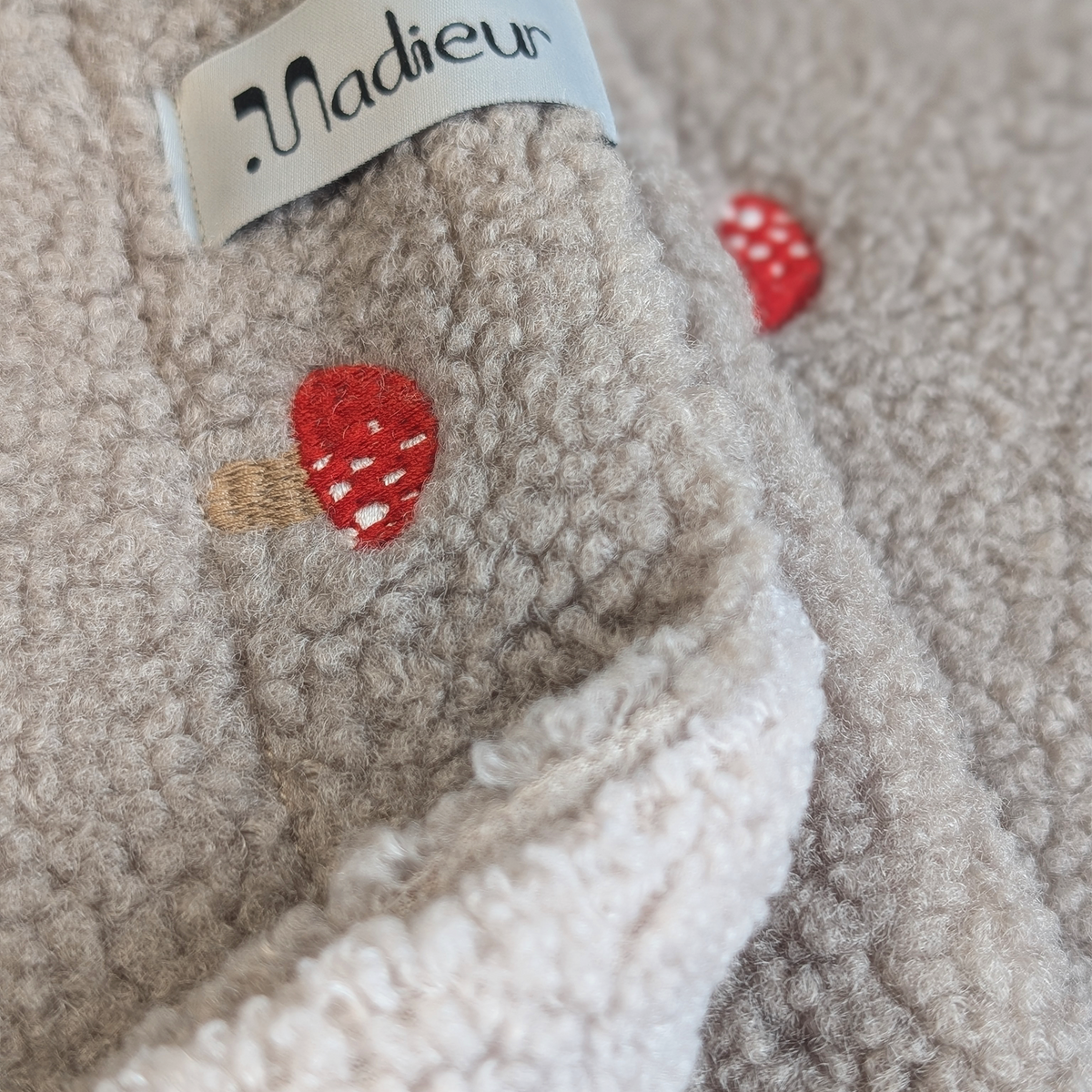 Hundedecke "Mushroom Grove"